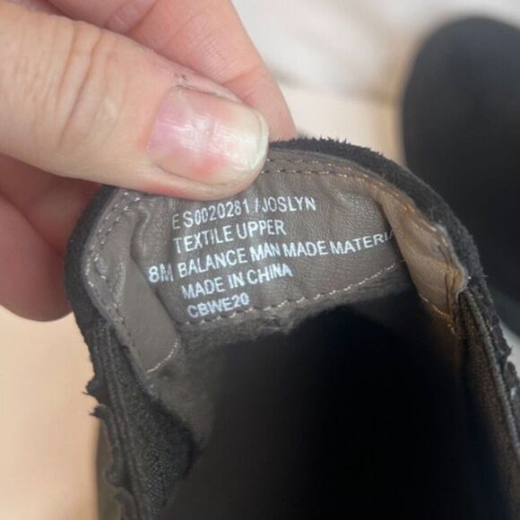 Sofft Euro Soft Black Joslyn Pull On Ankle Bootie Chunky Wedge Size 8M - Picture 3 of 10